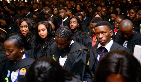 AU-graduation-2017-13-wide-shot-3000