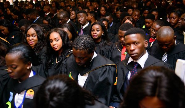 AU-graduation-2017-13-wide-shot-3000